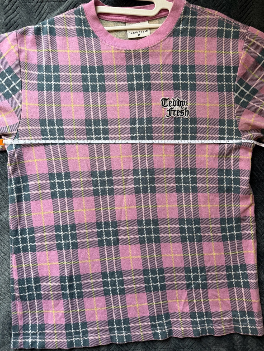 Teddy Fresh Pink Plaid Graphic Tee Size Medium Streetwear Skater Y2K - Picture 7 of 10